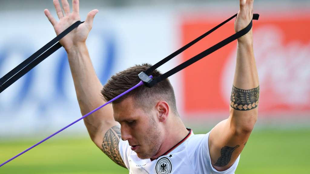 聚勒:当你每天和罗贝里训练的时候,很难不进步